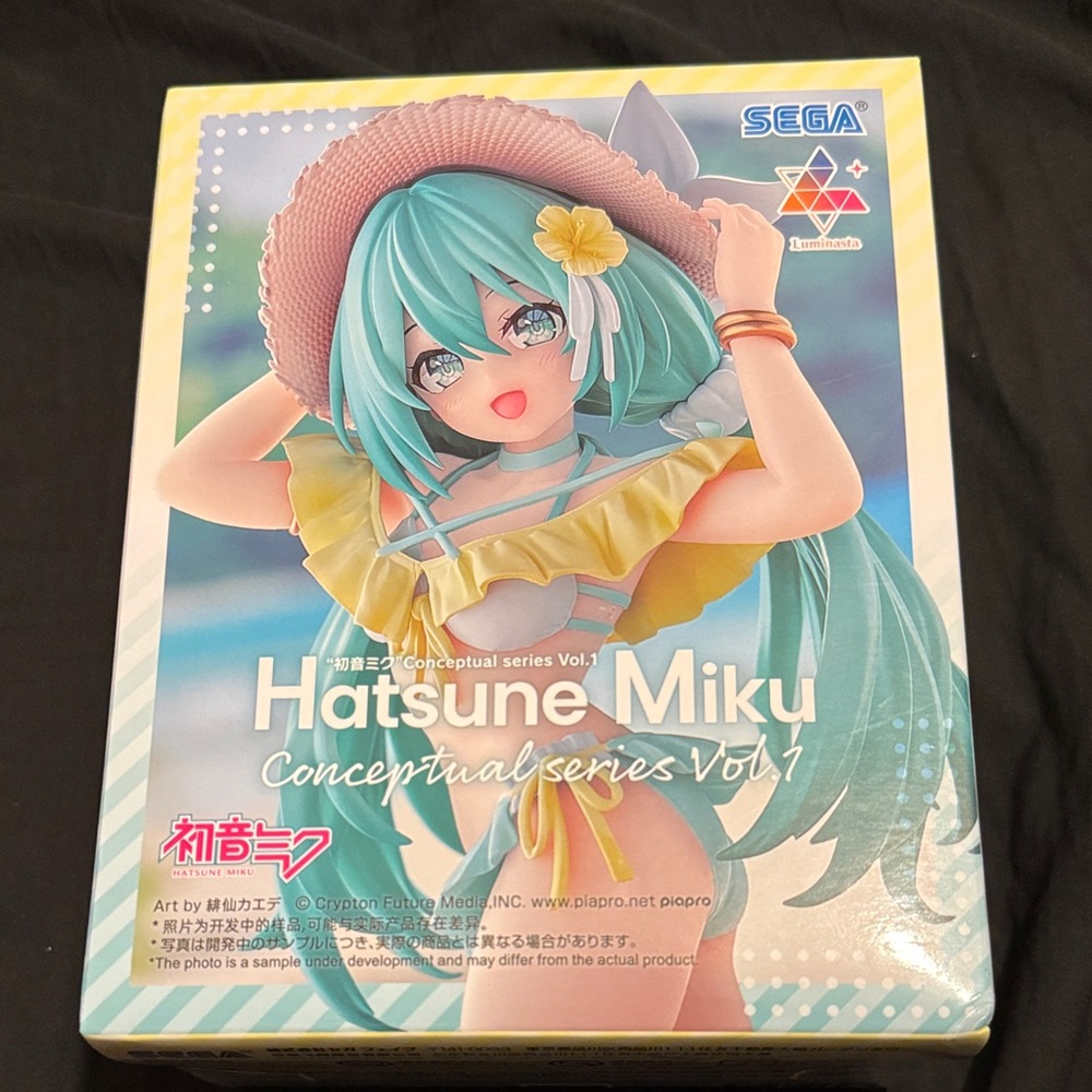 SEGA Hatsune Miku Conceptual Series Vol.1 Action Figure - Blue and Yellow